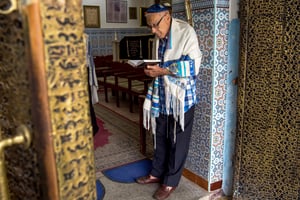 Dans une synagogue du Mellah, le quartier juif de Marrakech. © FADEL SENNA/AFP
