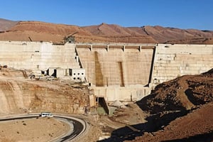 Le barrage Tougdha dans la province de Tinghir, d’une hauteur de 67,5 mètres, construit par la Stam. © Stam.
