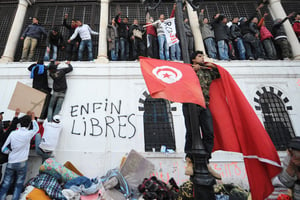 En janvier 2011, les révoltes ont conduit à la chute du régime de Ben Ali. © FETHI BELAID/AFP.