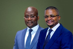 Jean-Lucien Bussa Tongba et Didier Budimbu sont accusés de racisme par une partie de la classe politique congolaise. © Montage JA : Johnny RAMAZANI / CreativeCommons ; DR
