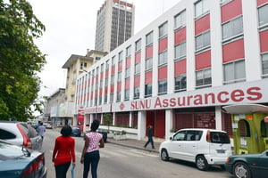 Le siège ivoirien du groupe d’assurances africain Sunu, dans le quartier central des affaires, au Plateau, à Abidjan. © ISSOUF SANOGO/AFP