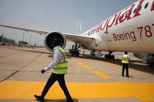 Sur l’aéroport international d’Abuja, un Boing 787 Dreamliner. © REUTERS/Afolabi Sotunde.