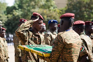Lors du 62e anniversaire de la création des Forces armées du Burkina Faso, à Ouagadougou, le 1er novembre 2022. © Martin Demay/AFP