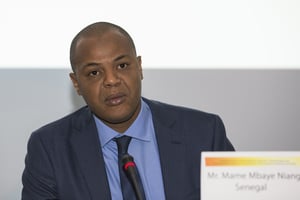 Le ministre de la Jeunesse, de l’Emploi et de la Construction civique du Sénégal, devenu depuis ministre du Tourisme, Mame Mbaye Niang, assiste à une conférence dans le cadre du Programme d’action d’Istanbul à Antalya, le 26 mai 2016. © Mustafa Kamaci/Anadolu Agency via AFP