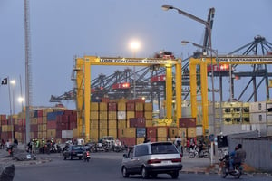 Le quai du troisième terminal à conteneurs du port de Lomé, le 21 avril 2015. © Issouf Sanogo/AFP