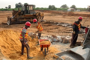 Sur le site alors en construction de Cabinda, en 11 juin 2016. © Ed Cropley/REUTERS