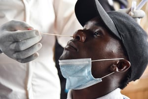 Toute personne débarquant à l’aéroport international de Yaoundé-Nsimalen sera soumise à un test PCR. © MABOUP