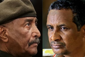Montage photo du général Fattah al-Burhane (G, le 5 décembre 2022) et du général Mohamed Hamdane Daglo (D, le 8 juin 2022). © ASHRAF SHAZLY / AFP
