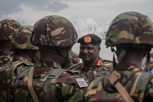 Le général Jeff Nyagah, alors commandant de la force de la Communauté de l’Afrique de l’Est, à Goma, le 16 novembre 2022. © GUERCHOM NDEBO/AFP