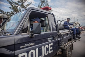 Des policiers lors d’une manifestation à Goma, le 1er décembre 2022. © Augustin Wamenya/Anadolu Agency via AFP