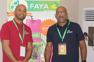 Romarick Olomon (g.) et Mohamed Hamza, cofondateurs d’Afrique Phyto Plus. © DR