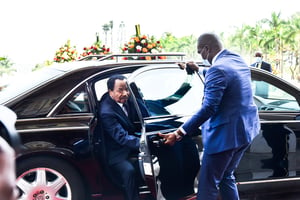 Le président camerounais Paul Biya au sommet de la CEMAC, à Yaoundé, le 17 mars 2023. © MABOUP