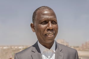 Alioune Ndao, l’ex-procureur spécial de la Cour qui a condamné Karim Wade est candidat à la présidentielle de 2024. © Annika Hammerschlag pour JA