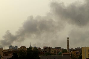Dans le sud de Khartoum, le 29 mai 2023, les combats se poursuivent entre les forces de deux généraux rivaux. © AFP