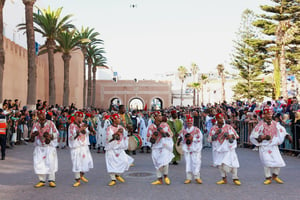 Cérémonie d’ouverture du Festival Gnaoua et musiques du monde, à Essaouira, le 22 juin 2023. © Karim Tibari/Festival Gnaoua
