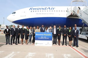 Arrivée du vol inaugural Rwandair à l’aéroport Charles de Gaulle, à Paris, le 27 juin 2023. © Flight-Report/benjamin video