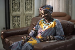 Aminata Touré, dans son domicile à Dakar, en janvier 2019. © Sylvain Cherkaoui pour JA