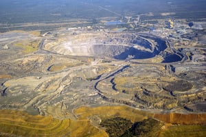 Vue de la mine de diamants Venetia du géant minier De Beers, le 19 avril 2016. © MUJAHID SAFODIEN / AFP