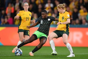 La footballeuse nigériane Asisat Oshoala, lors du match Australie-Nigeria, pendant la Coupe du monde de football féminin, le 27 juillet 2023 à Brisbane. © JUSTIN SETTERFIELD/Getty via AFP