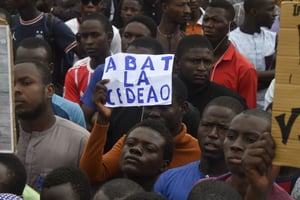 Des manifestants pro-junte, dans les rues de Niamey, le 3 août 2023. © Photo by AFP