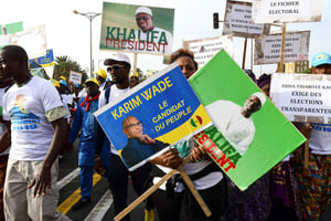 Marche d’opposants sénégalais réclamant la fin des poursuites contre Khalifa Sall et Karim Wade, à Dakar, le 29 novembre 2018. © SEYLLOU / AFP