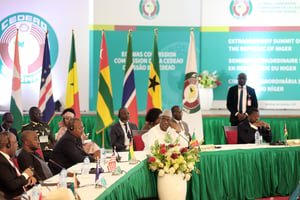 Session extraordinaire des chefs d’État et de gouvernement de la Communauté économique des États de l’Afrique de l’Ouest (Cedeao) à Abuja, le 10 août 2023. © KOLA SULAIMON/AFP