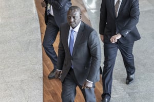 Le président kenyan William Ruto au siège de l’Union africaine à Addis-Abeba, le 19 février 2023. Kenya’s President William Ruto arrives on the second day of the 36th Ordinary Session of the Assembly of the African Union (AU) at the Africa Union headquarters in Addis Ababa on February 19, 2023
© Amanuel Sileshi/AFP