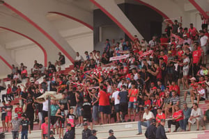 Supporters du Mouloudia Club d’Oran en juillet 2023. © Facebook Mouloudia Club Oran