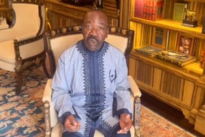 Ali Bongo Ondimba a lancé un appel à « faire du bruit » depuis sa résidence de Libreville, quelques heures après avoir été la cible d’un coup d’État militaire, le 30 août 2023. © DR