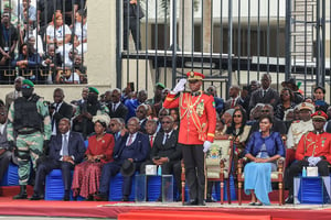 Le général Brice Oligui Nguema, investi président de la transition, lors du défilé militaire à Libreville, le 4 septembre 2023. © AFP