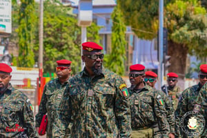Le colonel Mamadi Doumbouya (ici à Conakry, le 15 mai 2023) a accédé au pouvoir le 5 septembre 2021. © Facebook Présidence de Guinée