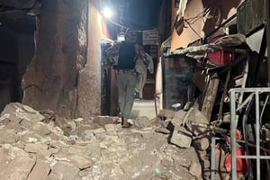 Un séisme de magnitude 7 a frappé le Maroc (ici à Marrakech), dans la nuit du 8 au 9 septembre 2023. © Photo by Said Echarif / ANADOLU AGENCY / Anadolu Agency via AFP