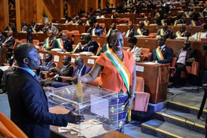Le Sénat ivoirien est entré en fonction en 2018 à Yamoussoukro, deux ans après son inscription dans la nouvelle Constitution de 2016. © SIA KAMBOU / AFP