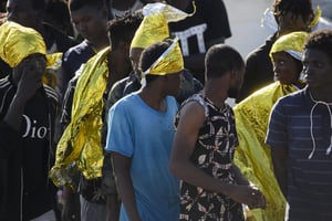 Lampedusa, en Italie, a connu cette semaine un afflux important de personnes issues de l’immigration clandestine. © VALERIA FERRARO / ANADOLU AGENCY Anadolu Agency via AFP.