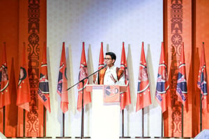 Andry Rajoelina à l’annonce de sa candidature, le 6 septembre 2023, à Antananarivo, lors de la cérémonie de clôture du congrès de son parti, le TGV. © TONI RASOAMIARAMANANA