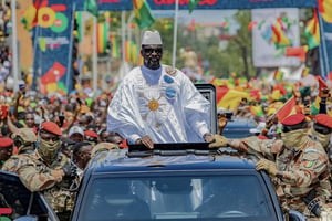 Mamadi Doumbouya lors des cérémonies pour le 65e anniversaire de l’indépendance de la Guinée, le 2 octobre 2023. © Présidence de la République de Guinée