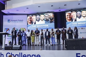 Cette année, le jury de l’Ecobank Fintech Challenge est présidé par Jeremy Awori, directeur général du groupe Ecobank. Ici, les candidats de l’édition 2022. © DR