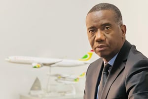 Alioune Badara Fall est devenu directeur général d’Air Sénégal le 18 juillet 2022, en remplacement d’Ibrahima Kane. © Air Sénégal