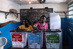 Près d’une semaine après les élections générales du 10 octobre au Liberia, le décompte des voix se poursuit. © JOHN WESSELS / AFP