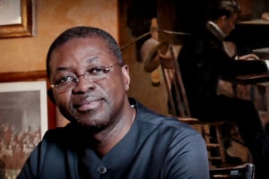 Séraphin Moundounga est arrivé au Gabon le 11 octobre, un peu plus d’un mois après le coup d’État qui a renversé Ali Bongo Ondimba, marquant ainsi la fin de sept années de résidence en France. © DR