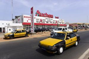 Un supermarché Auchan, à Dakar, le 24 ocobre 2017.