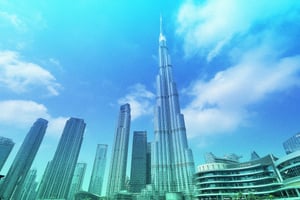 Une vue du Burj Khalifa, le plus haut bâtiment du monde, à Dubaï, le 1er mars 2023. © Salih Seref/Anadolu Agency via AFP