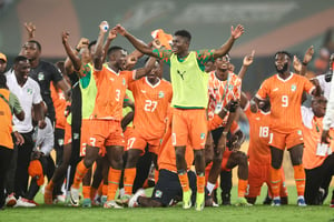 Les joueurs ivoiriens après leur victoire mercredi 7 février au Stade Alassane-Ouattara d’Ebimpé © FRANCK FIFE / AFP