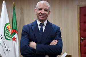 Abdelkader Chengrina, président du Mouvement El-Bina, au siège du parti, à Alger, le 22 septembre 2023. © (Photo by AFP)