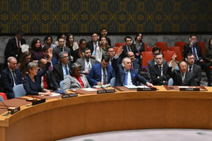 L’ambassadrice des États-Unis auprès des Nations unies, Linda Thomas-Greenfield s’abstient de voter une résolution appelant à un cessez-le-feu immédiat à Gaza, lors d’une réunion du Conseil de sécurité de l’ONU, à New York, le 25 mars 2024. © ANGELA WEISS / AFP