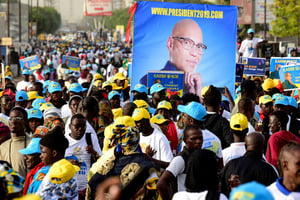 Des sympathisants de Karim Wade lors d’une marche pour exiger la transparence des élections, à Dakar, en novembre 2018. © SEYLLOU/AFP