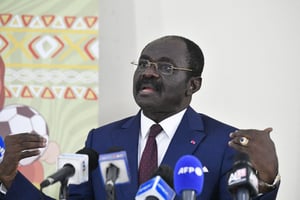 Le ministre des Sports du Cameroun, Narcisse Mouelle Kombi à Douala, le 29 janvier 2022.