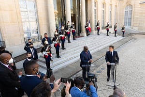 Félix Tshisekedi et Emmanuel Macron à l’Élysée, le 27 avril 2021. © Jeanne Accorsini/Sipa Press