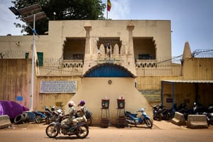 Dans la maison centrale d’arrêt de Bamako, une aile est spécialement dédiée aux activistes, politiciens et fonctionnaires incarcérés. © Michele Cattani / AFP