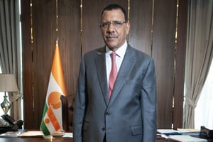 Portrait de Mohamed Bazoum, alors président du Niger, en mai 2023. © Vincent FOURNIER pour JA